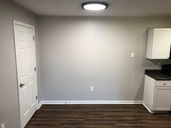 Building Photo - 5536 Cedar St