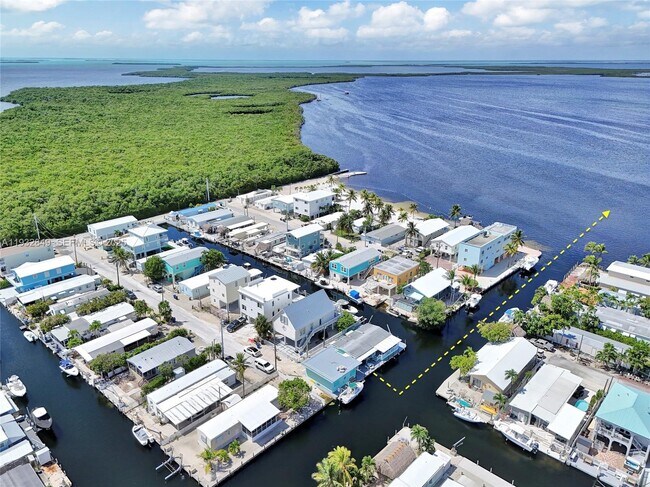 Building Photo - 203 Allen Ave