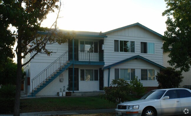 Building Photo - 1173 Shirley Dr
