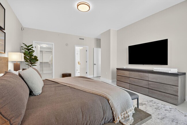 Building Photo - 3100 N Ocean Dr