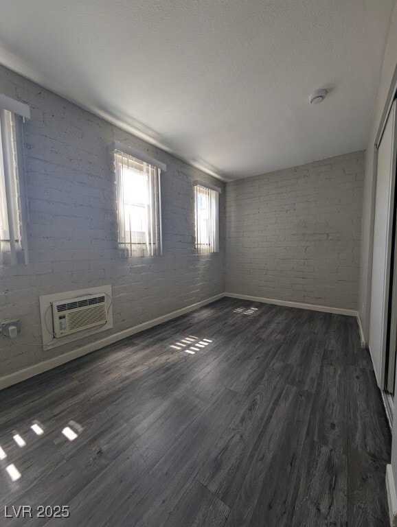Building Photo - 319 N 11th St
