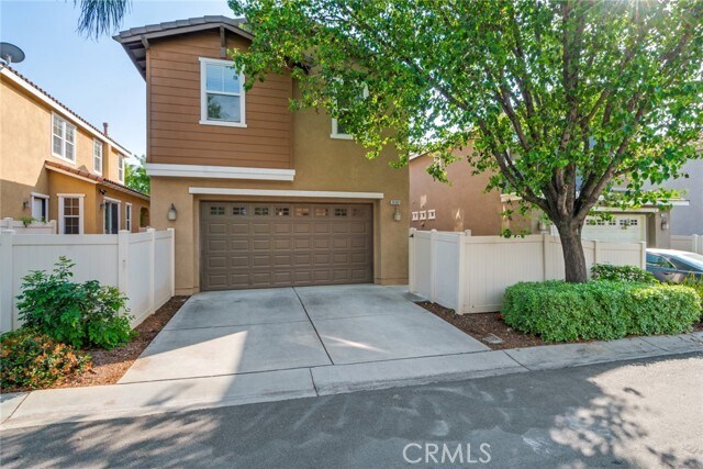 Building Photo - 26392 Fowler Dr