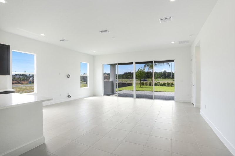 Building Photo - 30000 Neroli St