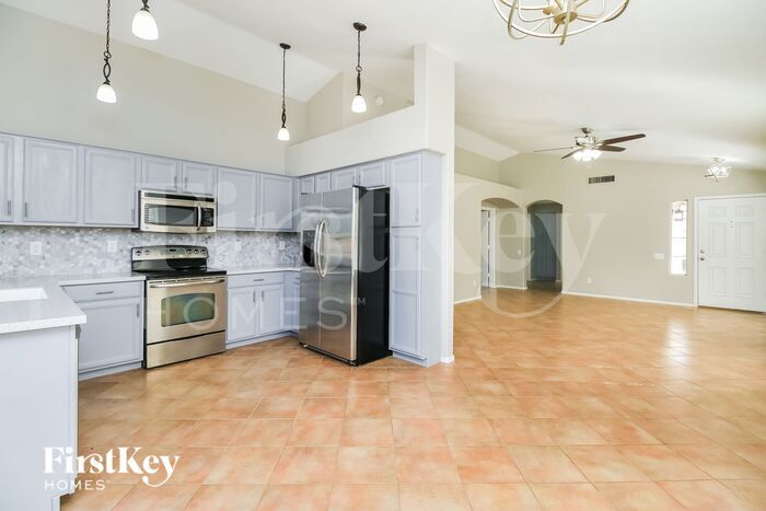 Building Photo - 2834 S Paseo Loma
