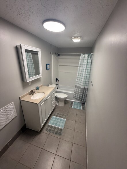 Building Photo - 4823 E Michigan St