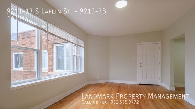 Building Photo - 9213 S Laflin Unit 3B