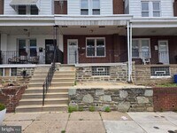 Building Photo - 4013 Creston St