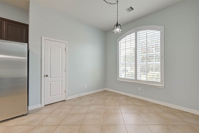 Building Photo - 24922 Florina Ranch Dr