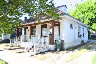 Building Photo - 574-574 N 400 W