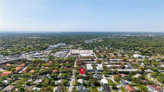 Building Photo - 10142 SW 79th Ave