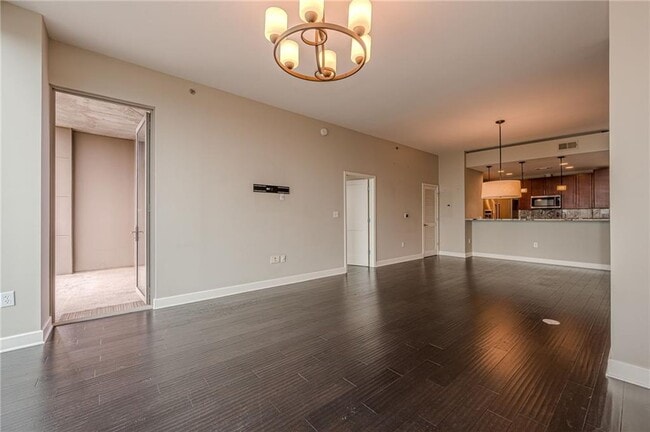 Building Photo - 2795 Peachtree Rd NE