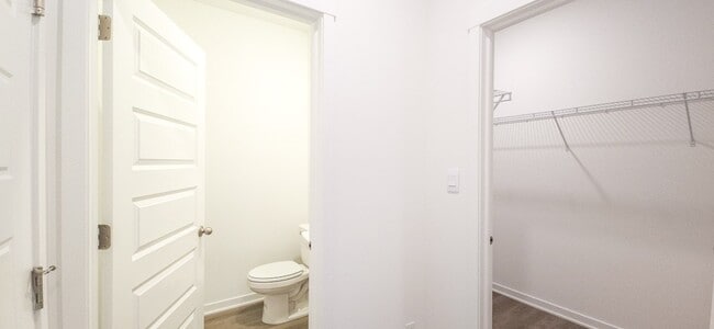 Building Photo - 10588 Morse Pl