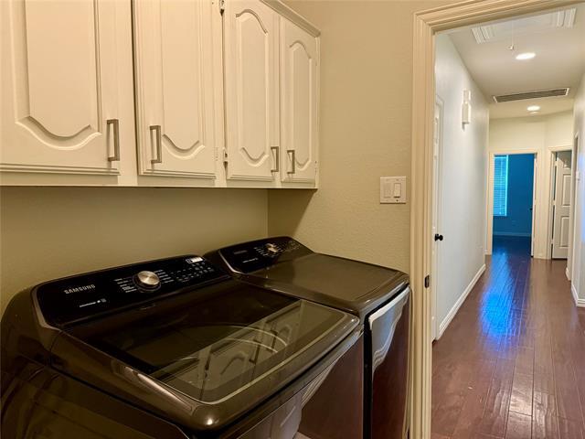 Building Photo - 715 Willow Ridge Ct