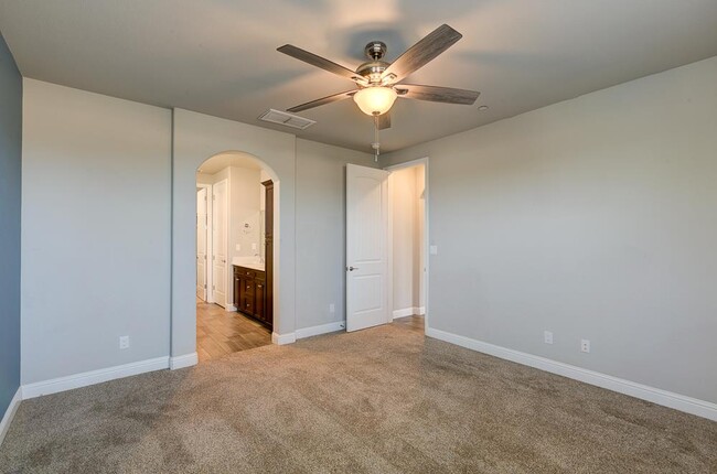 Building Photo - 2935 N Leya Dr