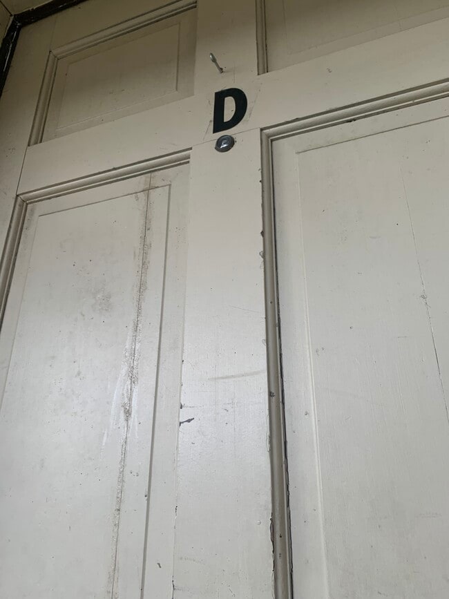 Building Photo - Smith St Apartments