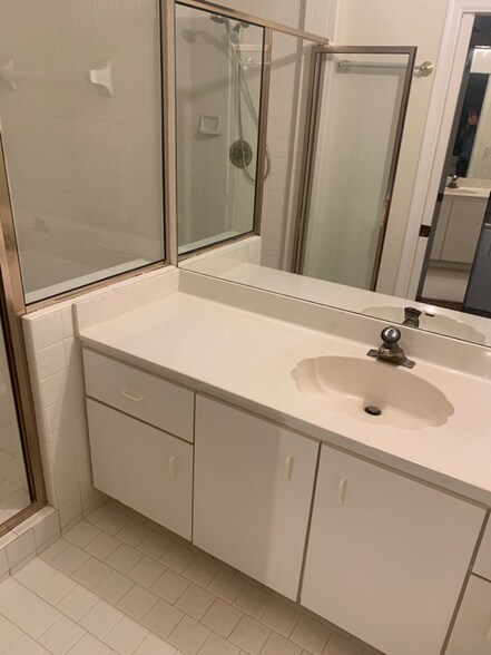 Building Photo - 8073 Aberdeen Dr