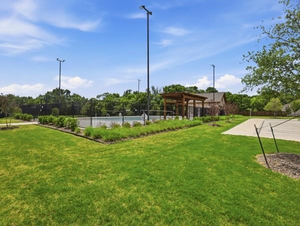 Building Photo - 7001 Camphor Ct