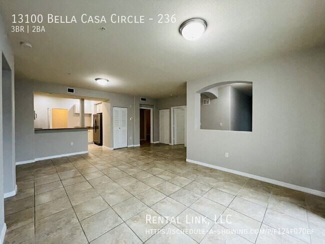 Building Photo - 13100 Bella Casa Cir