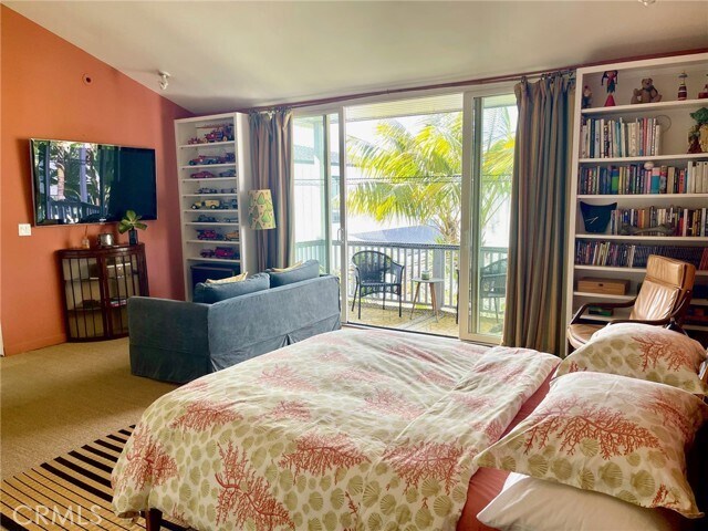 Building Photo - 621 31st St