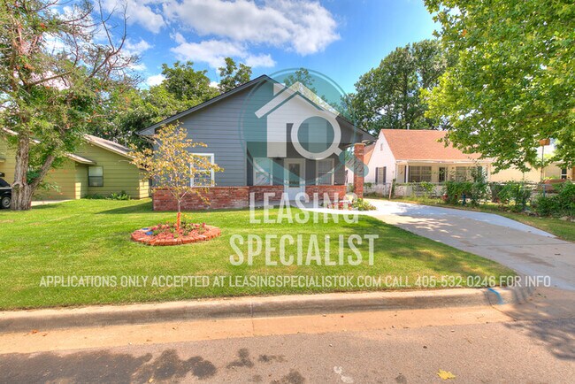 Building Photo - AMAZING NORMAN HOME AVAILABLE TO PRE-LEASE...