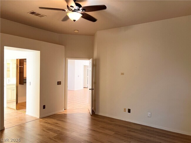 Building Photo - 41 Sahalee Dr