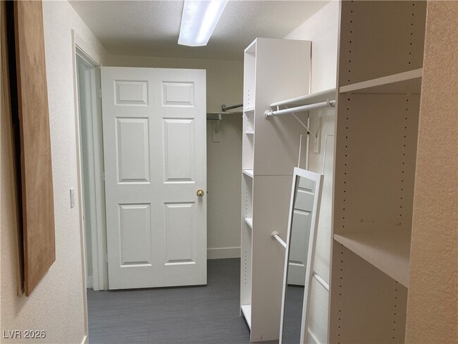 Building Photo - 2001 Quartz Cliff St