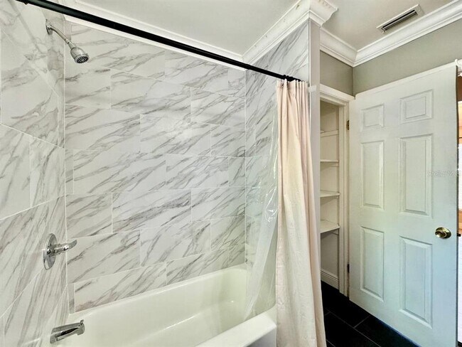 Building Photo - 3511 Bishop Eddie Newkirk Wy