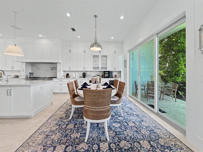 Building Photo - 13689 Deering Bay Dr