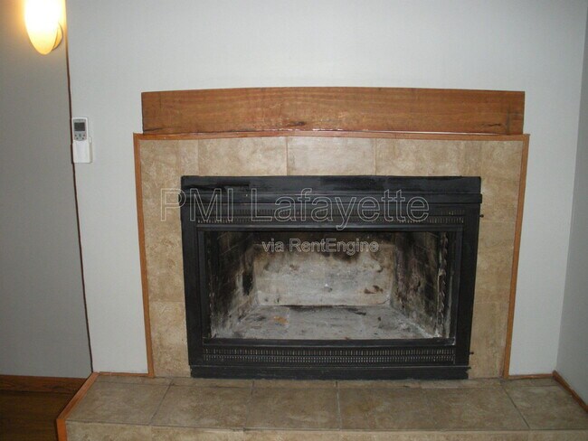 Building Photo - 60 Vicksburg Ln