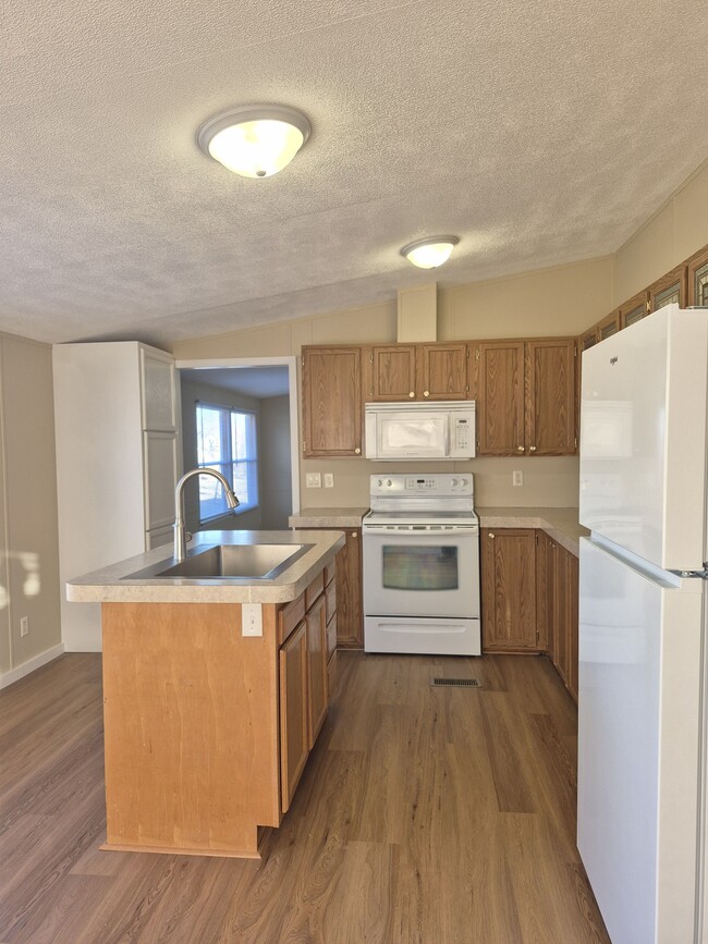 Building Photo - 2466 Reese Rd