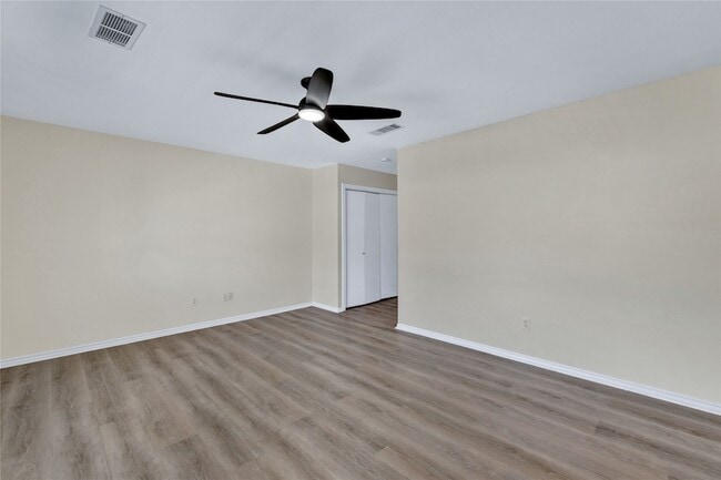 Building Photo - 2640 Custer Pkwy