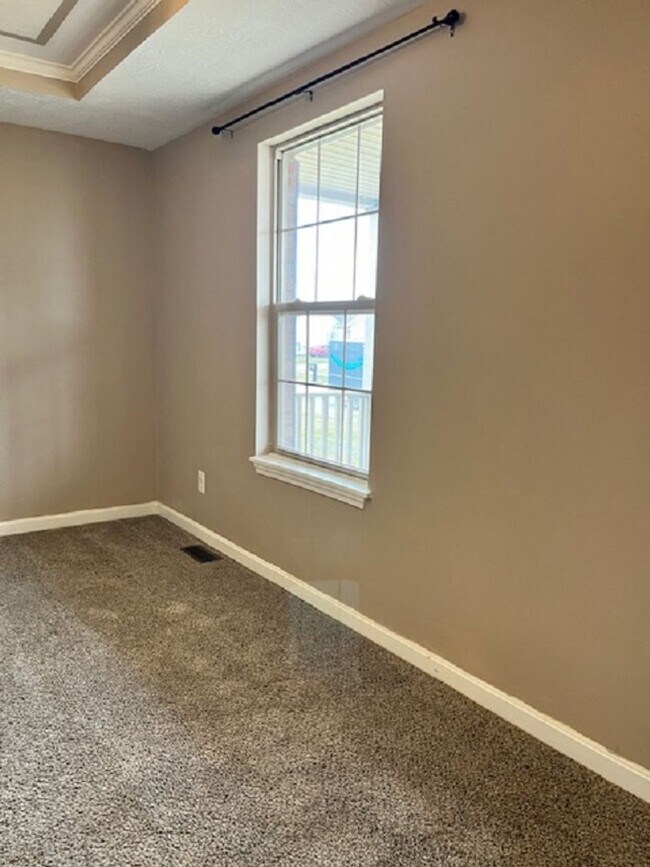 Building Photo - 156 Madison Rae Blvd