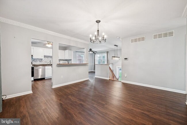 Primary Photo - 1229 Ramblewood Dr