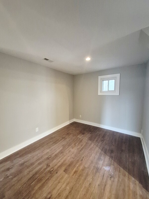 Building Photo - 1901 Fairmount Ave