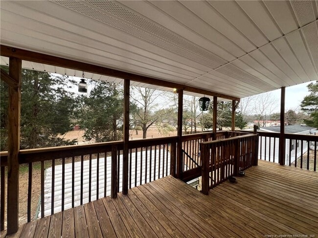 Primary Photo - 2472 John Hall Rd