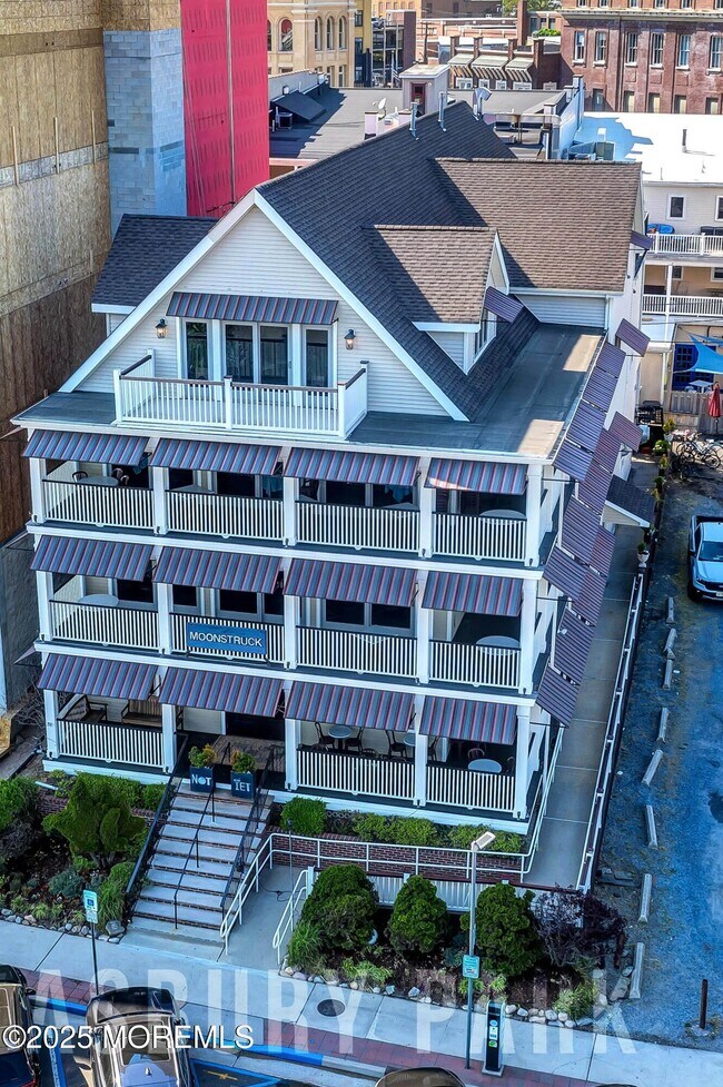 Building Photo - 49 Franklin Ave