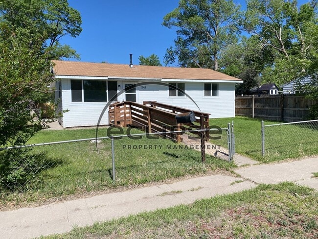 Building Photo - 1005 Denver Ave