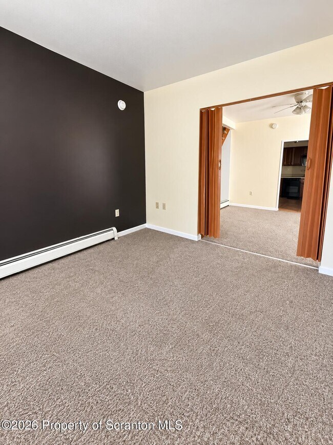 Building Photo - 1533 Ross Ave
