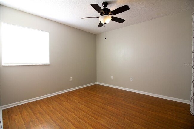 Building Photo - 1920 E Edgewood Dr