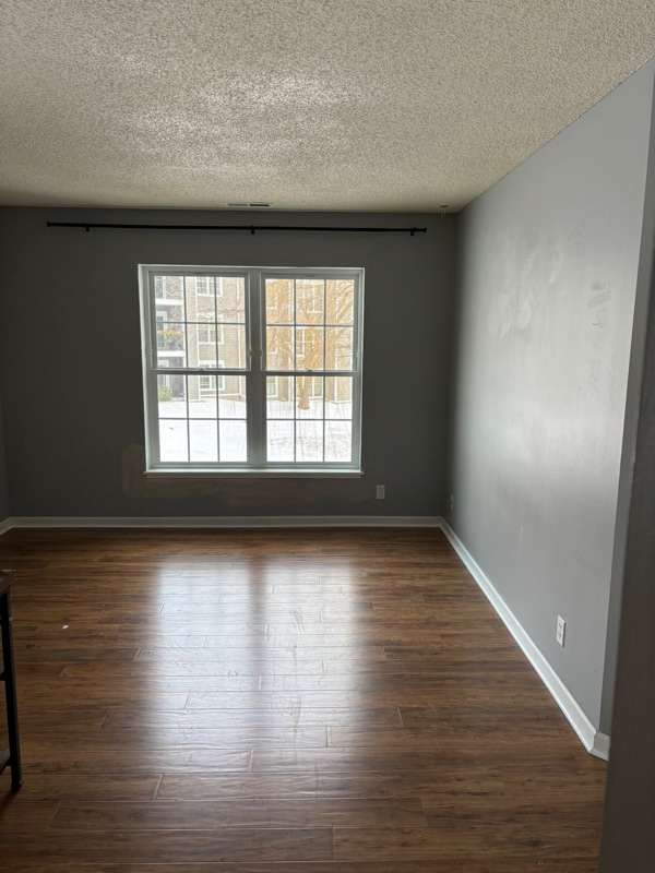 Building Photo - 6048 Chasewood Pkwy