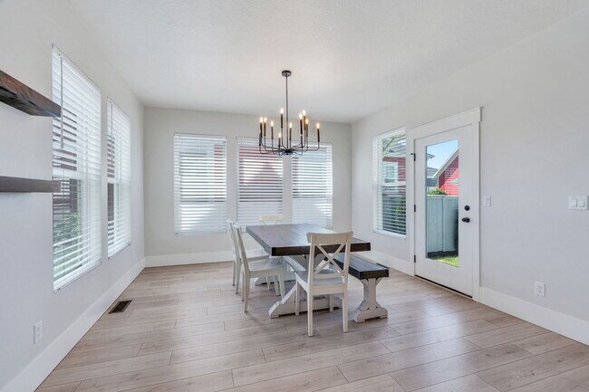 Building Photo - 6258 W Copper Hawk Dr