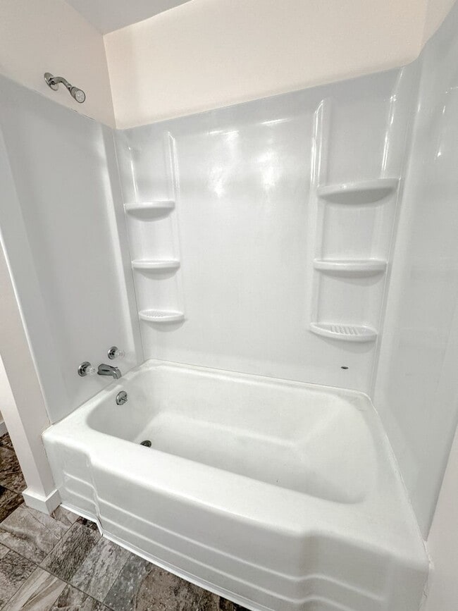 Building Photo - $1,095 - 2 Bed, 1.5 Bath House in Independ...