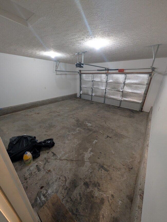 Building Photo - 1039 Stonemark Trl