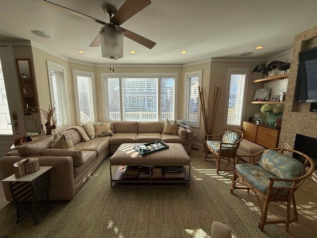 Building Photo - 103 S Andover Ave