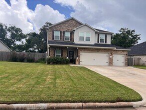 Building Photo - 2363 Ridgewood Dr