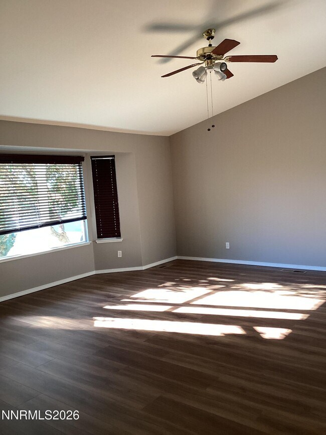 Building Photo - 2175 Albatross Way