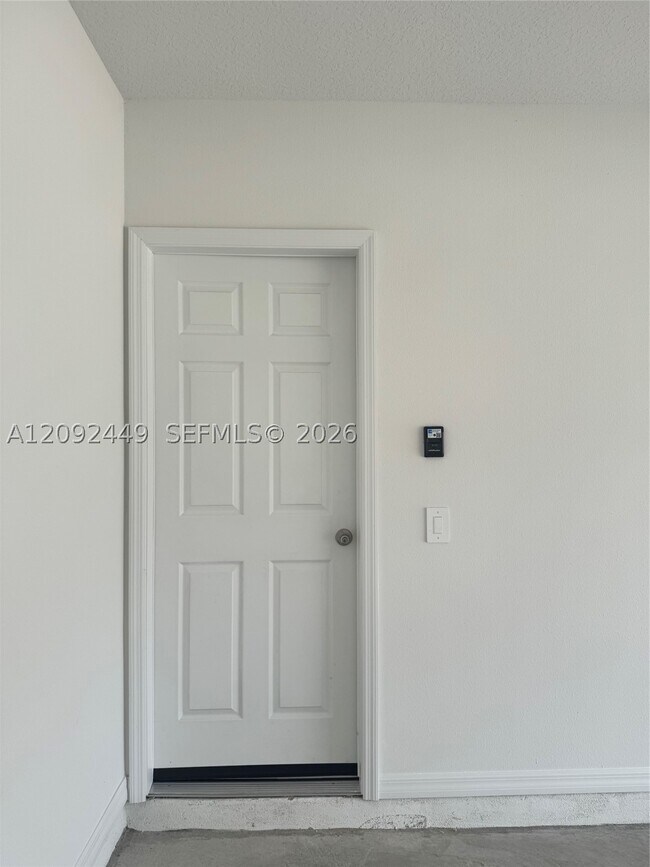 Building Photo - 3889 Giorgio Dr