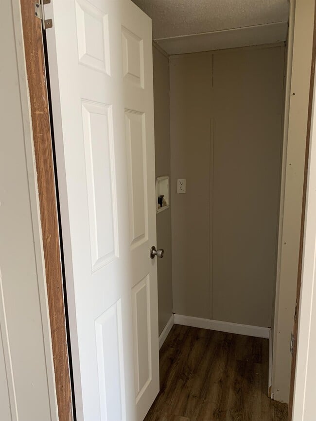 Building Photo - 53 Yoakum Cir