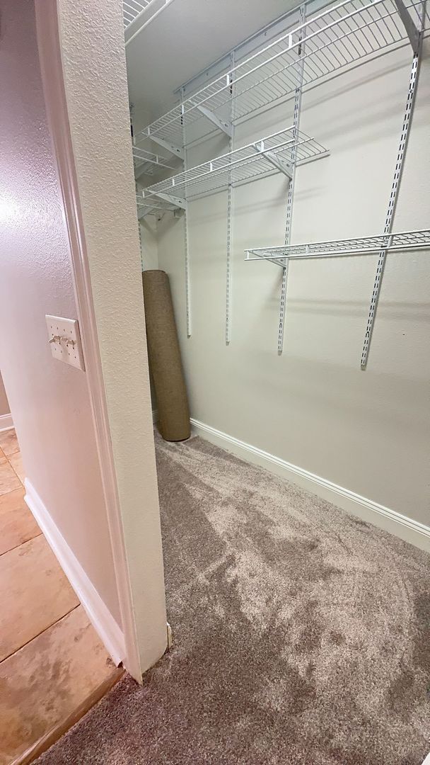 Building Photo - 4 Bedroom Home For Rent in Lutz!