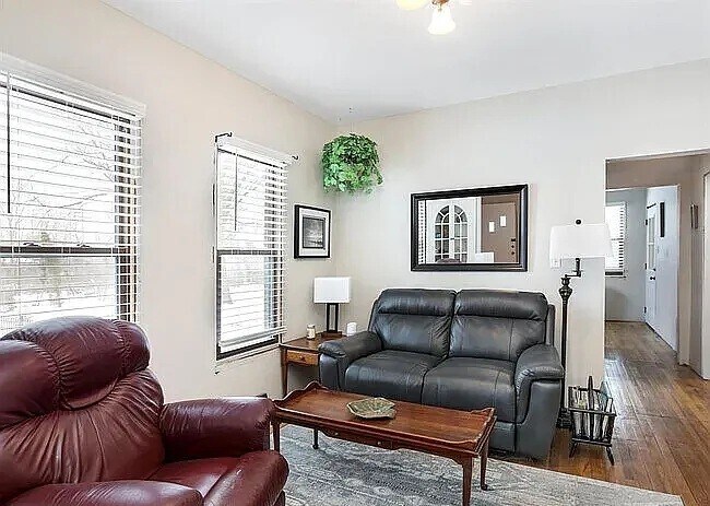 Living room 2 - 613 Belmont St